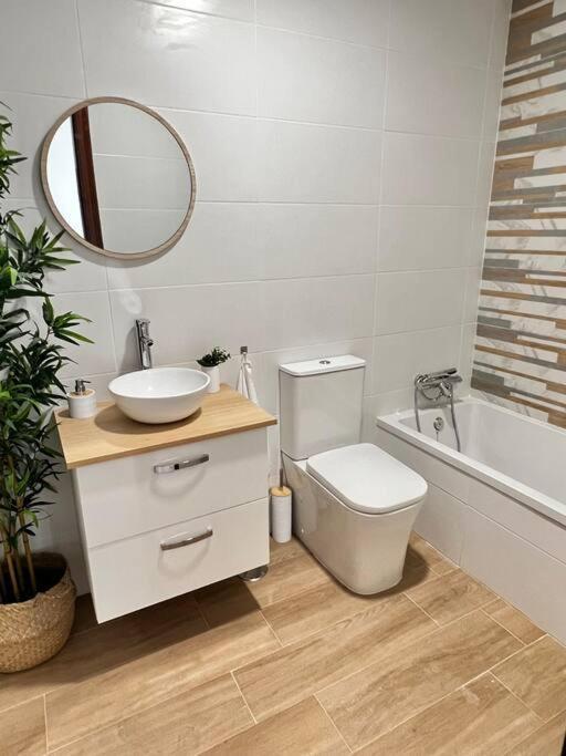 A Menos D 1 Min D Plaza Cabildo Apartment Sanlúcar de Barrameda Екстериор снимка